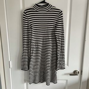 CLOSET CLEAN-OUT! Express long sleeve dress
